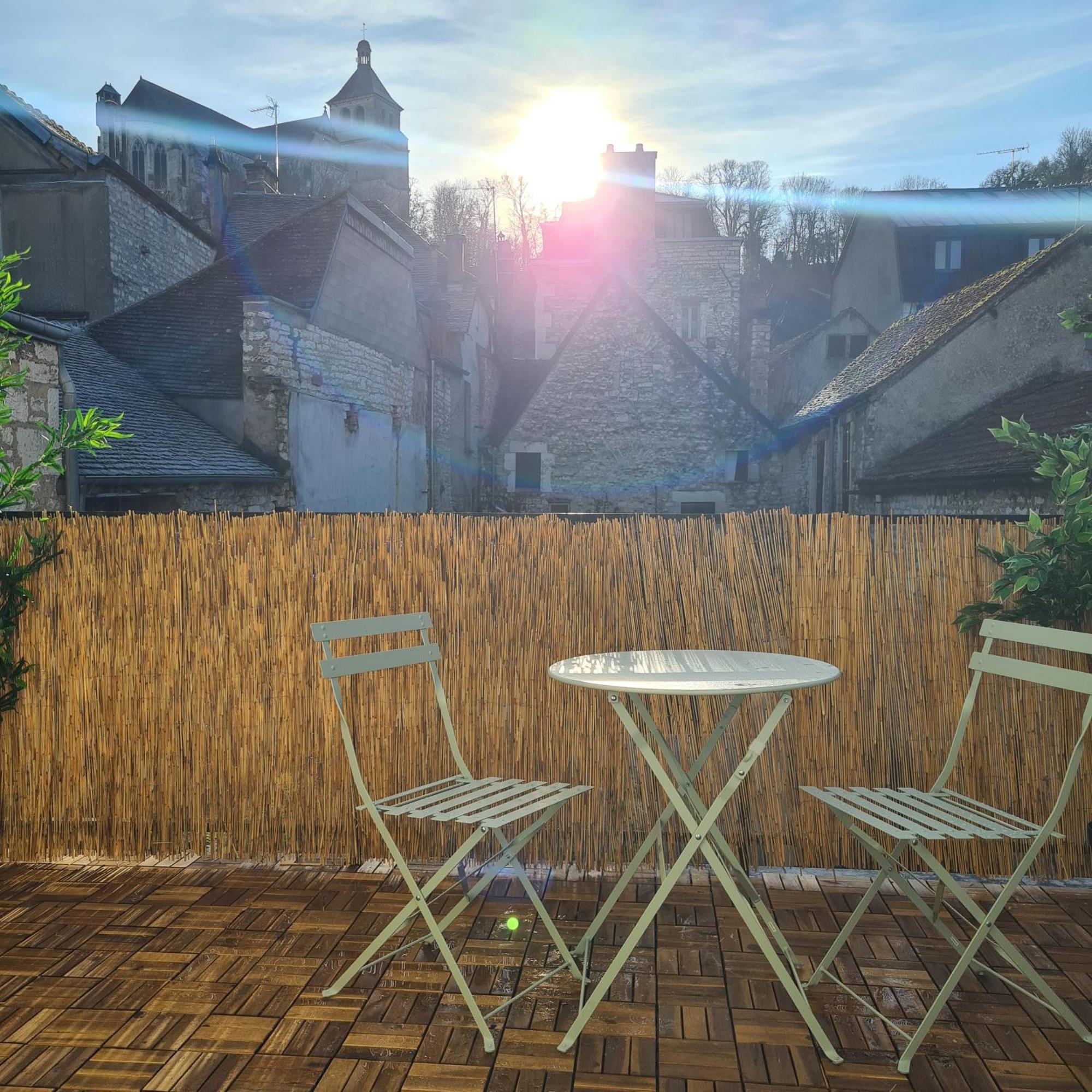 Alba - Terrasse, Local A Velos Et Parking Au Centre Historique Tonnerre Kültér fotó